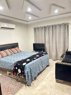 2BED APARTMENT FOR RENT IN BAHRIA TOWN LAHORE