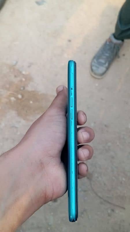 Realme 5i 4