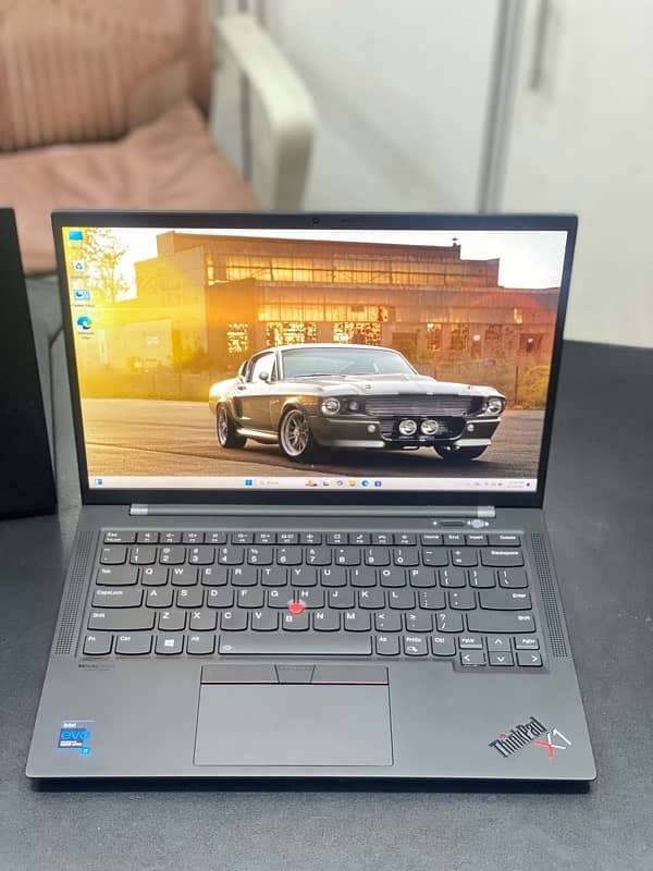 LENOVO X1 CARBON GEN 9 | i7 11th gen | 16gb | 512gb LAPTOP 0