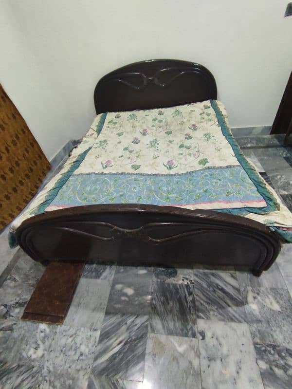 double size bed wooden 1