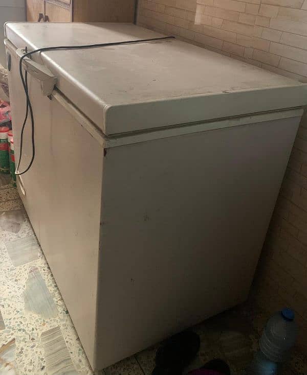 Waves deep freezer for sale in karachi 3