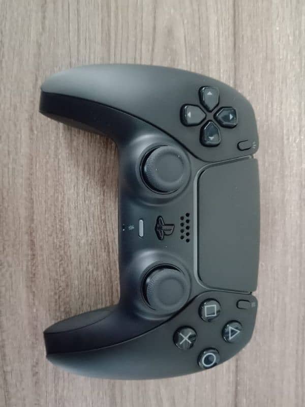 PS5 Controller Brand New 3