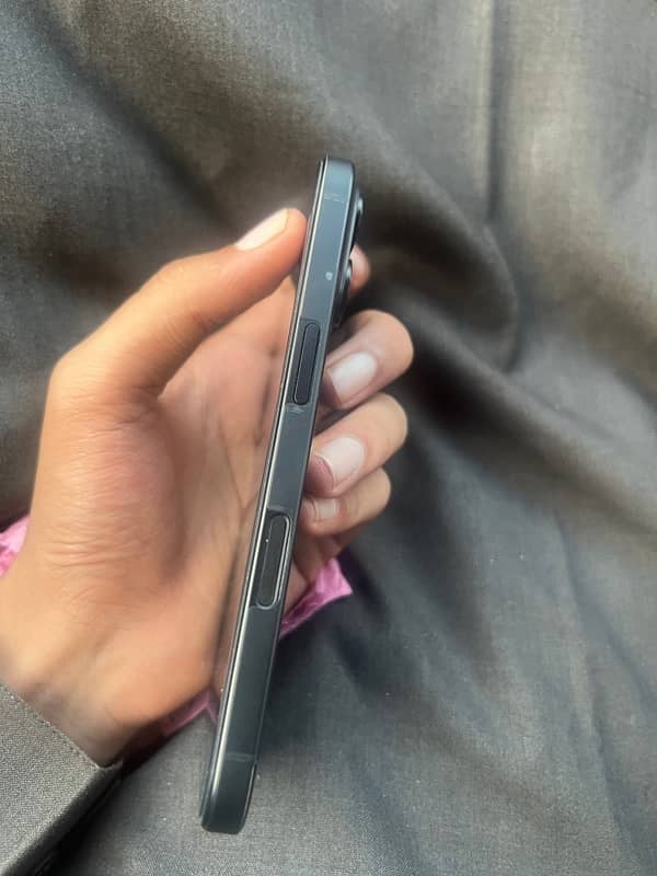 Iphone 16 128gb jv just box open exchange availaiblr 5