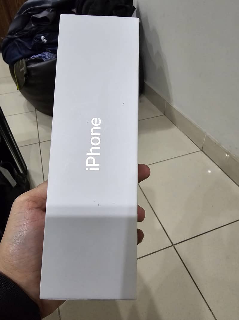 iPhone 11 nonpta 128gb. 1