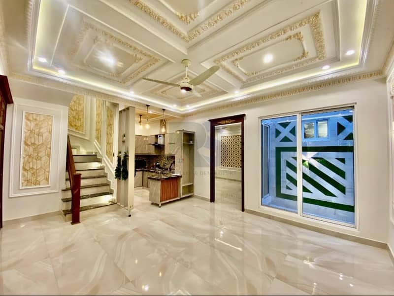 5 Marla Stunning House available for sale in SJ Garden Lahore 16