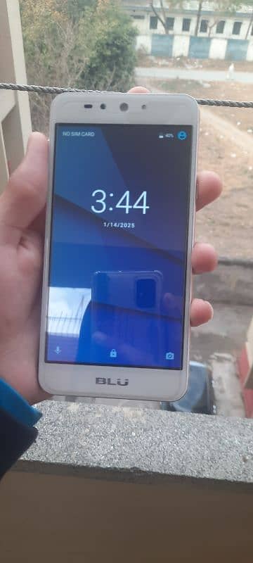 BLU mobile 12