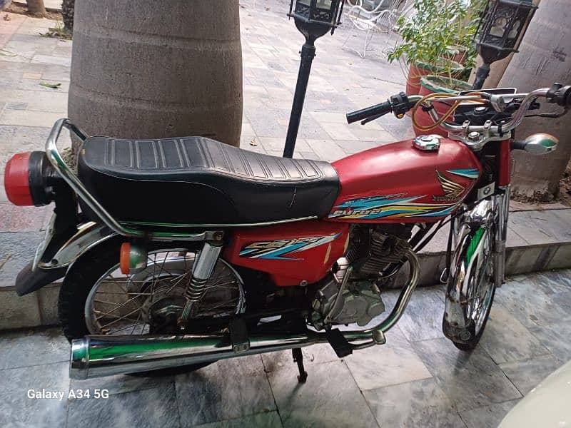 Honda 125 lush condition 3