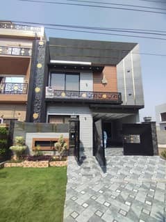 5 MARLA ELEGANT HOUSE FOR RENT IN THE HEART OF BAHRIA TOWM