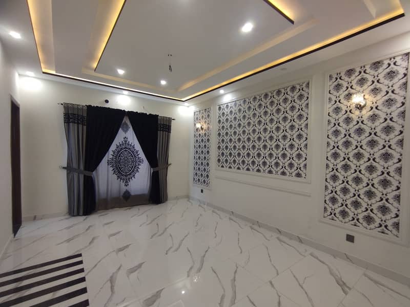 5 MARLA ELEGANT HOUSE FOR RENT IN THE HEART OF BAHRIA TOWM 4