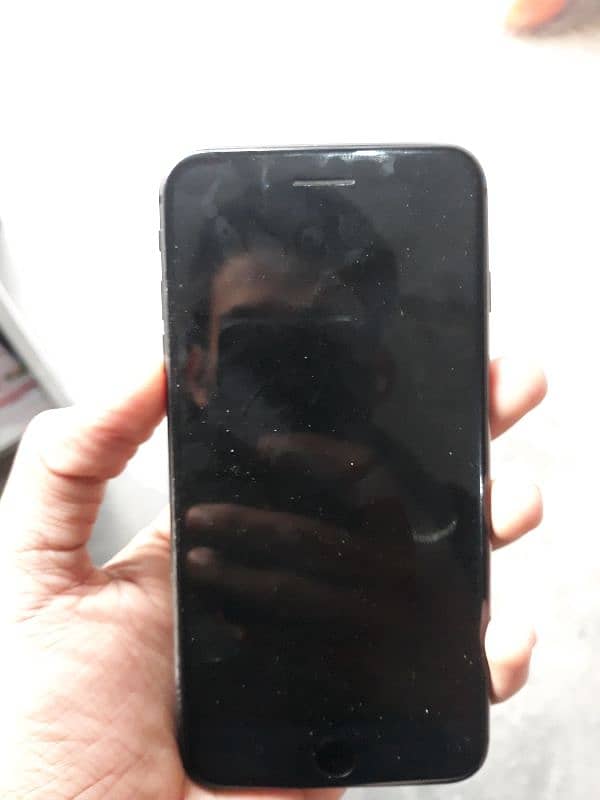 Iphone8plus 64 GB with box non pta Total Geniun Condition 5