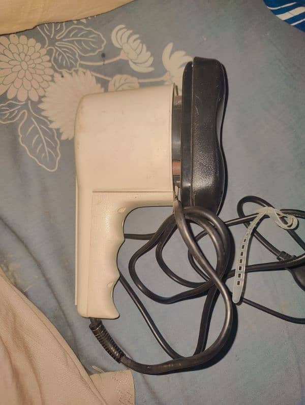 Massager in best condition 1