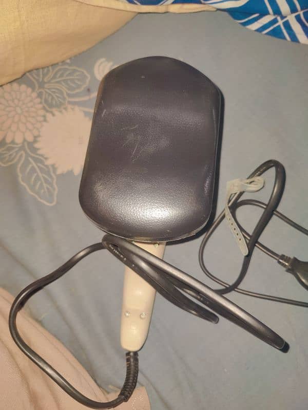 Massager in best condition 4