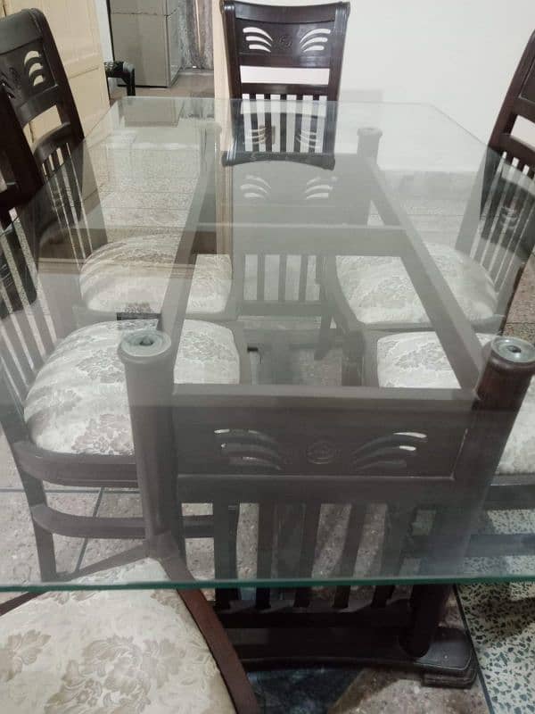 dining table with chairs 0