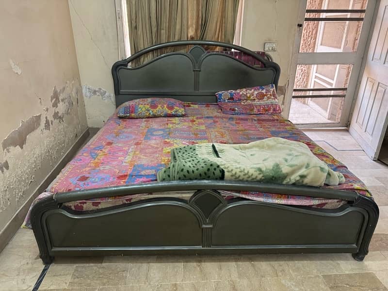 king bed + dressing + dressing table 0