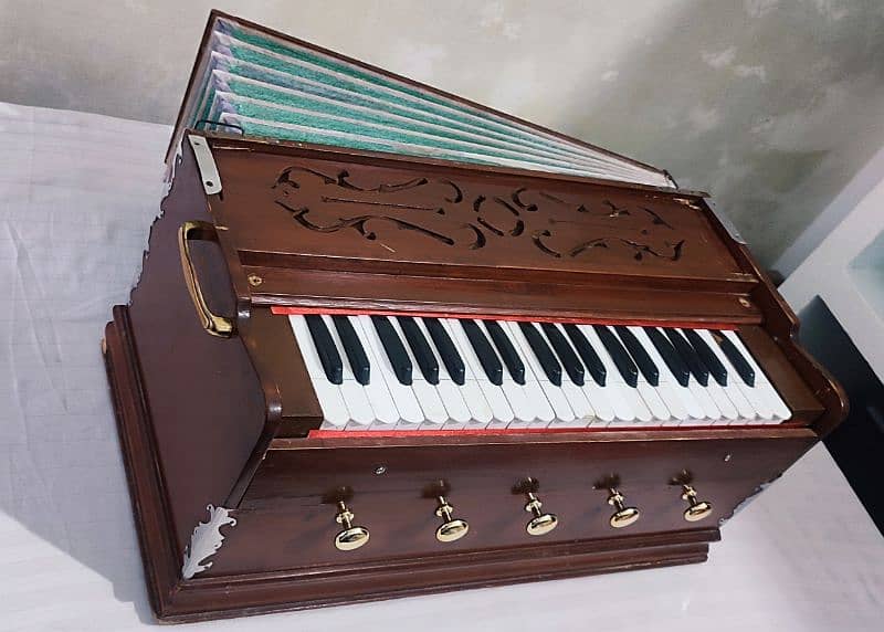 harmonium 0