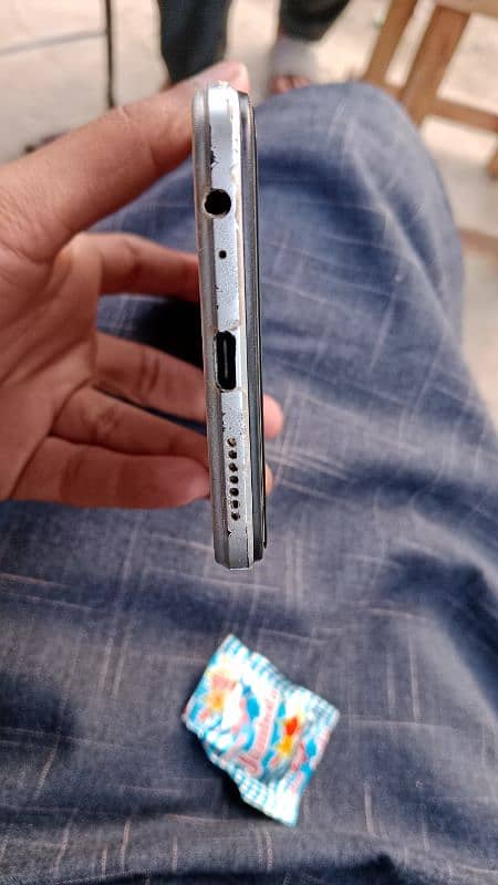 Infinix Hot 12 (6/128) Excellent condition 4