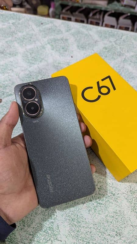 Realme C67    8/128 0