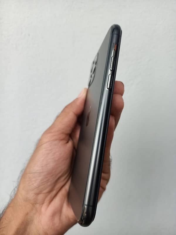 Iphone 11 pro PTA Approved 1