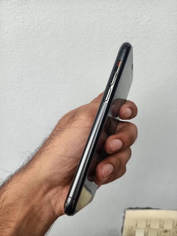 Iphone 11 pro PTA Approved 3