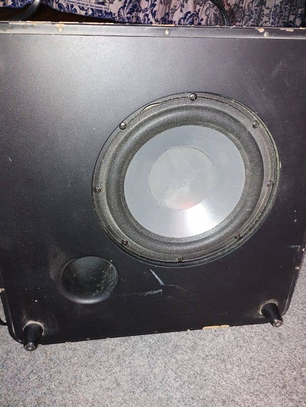 BRANDED SUBWOOFERS 0