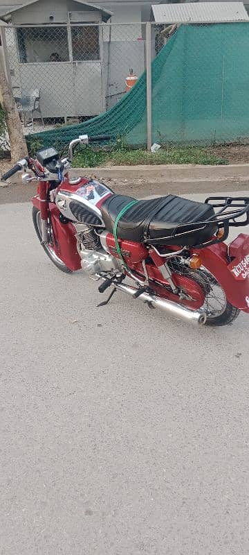 Honda CD 200 1