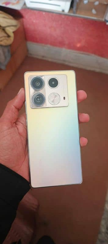 Infinix Note 40 Golden 5