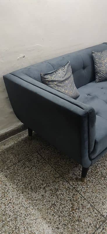 2 seater sofa 1