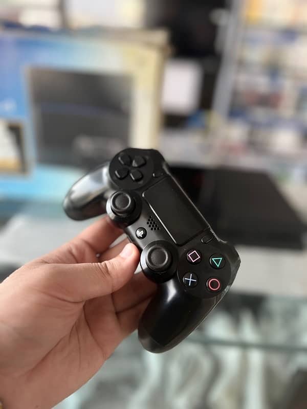 PS4 standard 500GB 9.00 jailbreak console 3