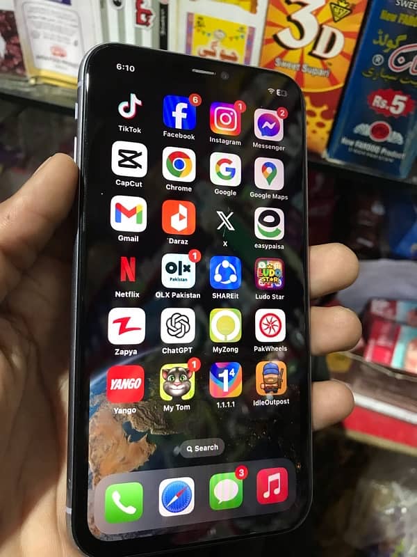 iphone 11 Jv 64gb for sale 4