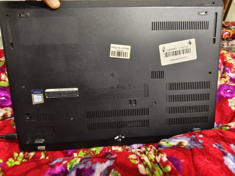 lenova L 480 i5 8th gen laptop like new condition with 8gb ram 3