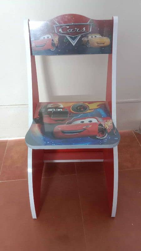 Kids Table & Chair 1