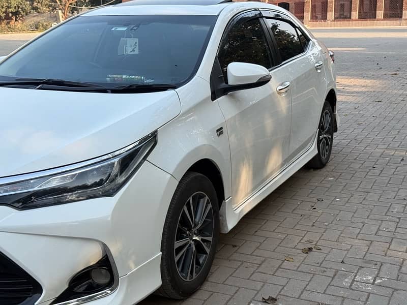 Toyota Altis Grande 2018 6