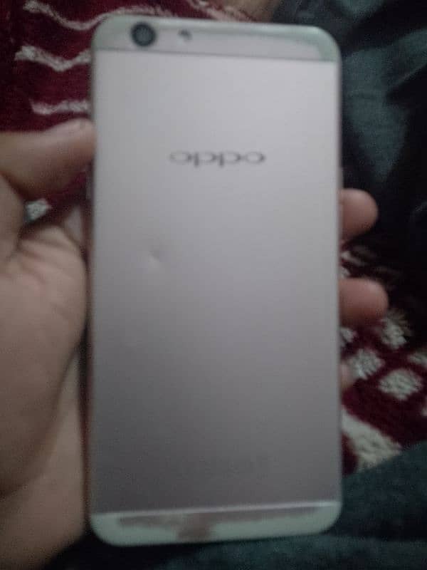 oppof1s 1