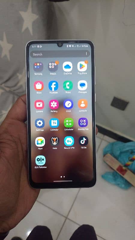 Samsung a05 4/64 dual sim official approved urgent sell with box 4