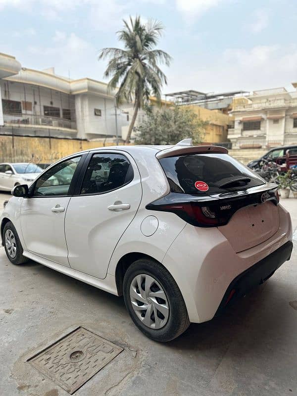 Toyota Yaris 2022 X Package with push start 4