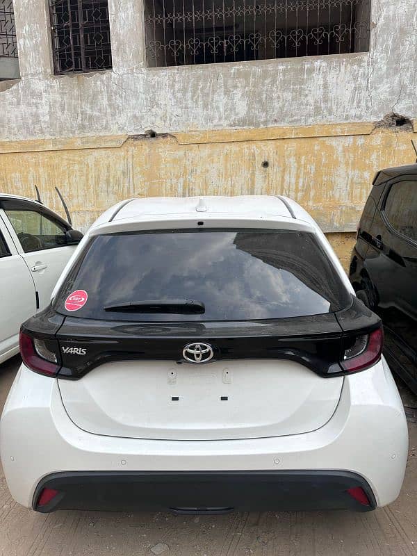 Toyota Yaris 2022 X Package with push start 7