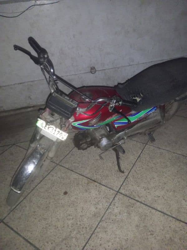 honda CD 70,red colour, 2018 model 0