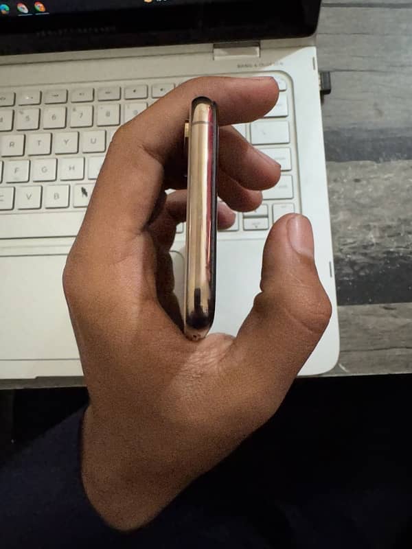 Iphone Xs Non PTA 5