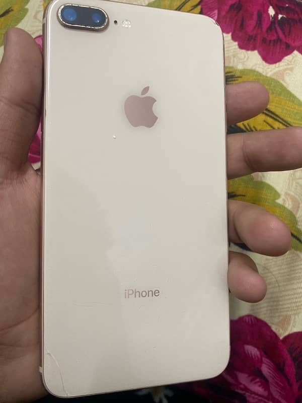 iPhone 8 Plus 0