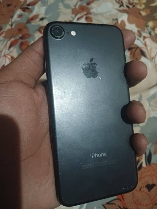 iphone 7 urgent sale 1