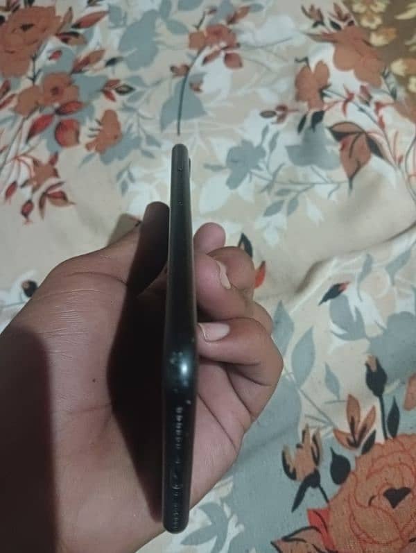 iphone 7 urgent sale 3