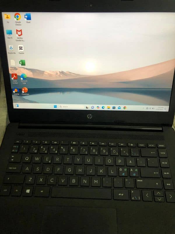 HP Laptop 8th gen core i3 4k display brand new 2