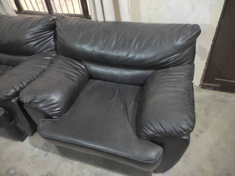 Modern leather sofa set with coffee table 5