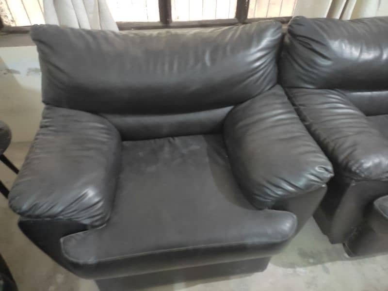 Modern leather sofa set with coffee table 6