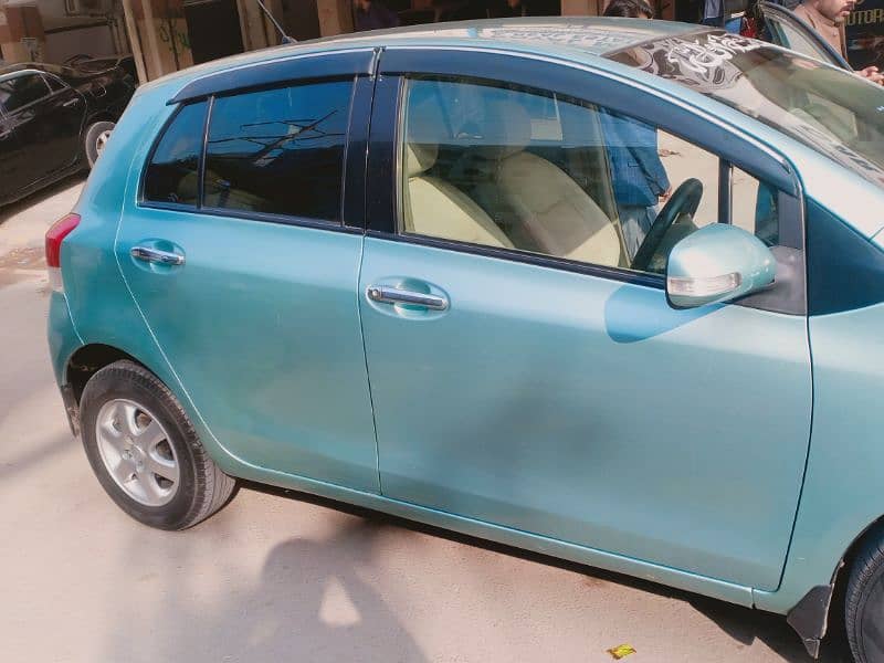 Toyota vitz 2009/2013.2014 register 1