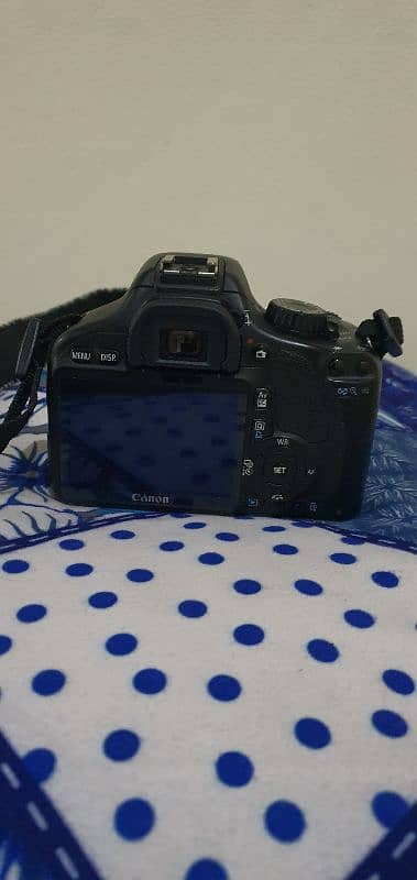 d550 canon camera 3 lens and flash speed light 2