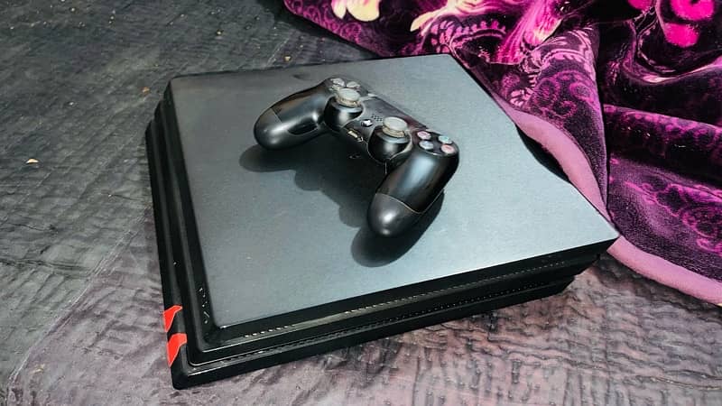 PS4 pro jailbreak Vip condition  1Tb 2