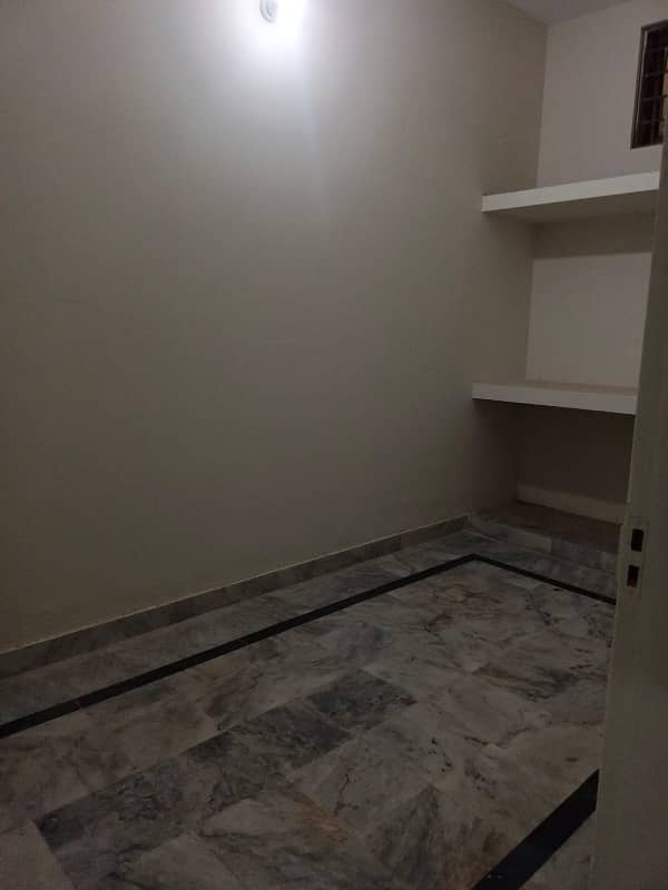 Banigala 1.5 Kanal Ground Portion Available For Rent With Gas 15