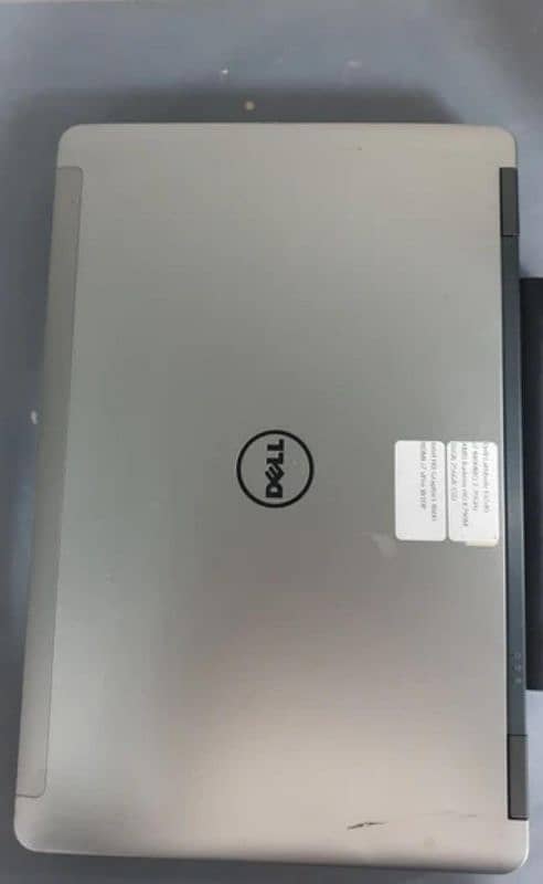 dell Ci7 4th HQ 2GB Graphic 8GB Ram 256GB SSD 15.6 LED  NUMPAD 3