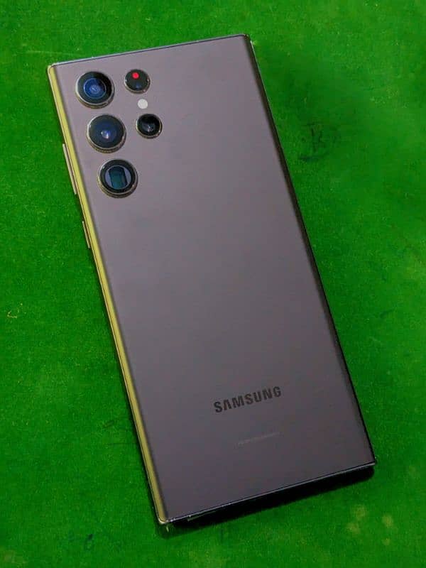 Samsung S22 Ultra 5G 1